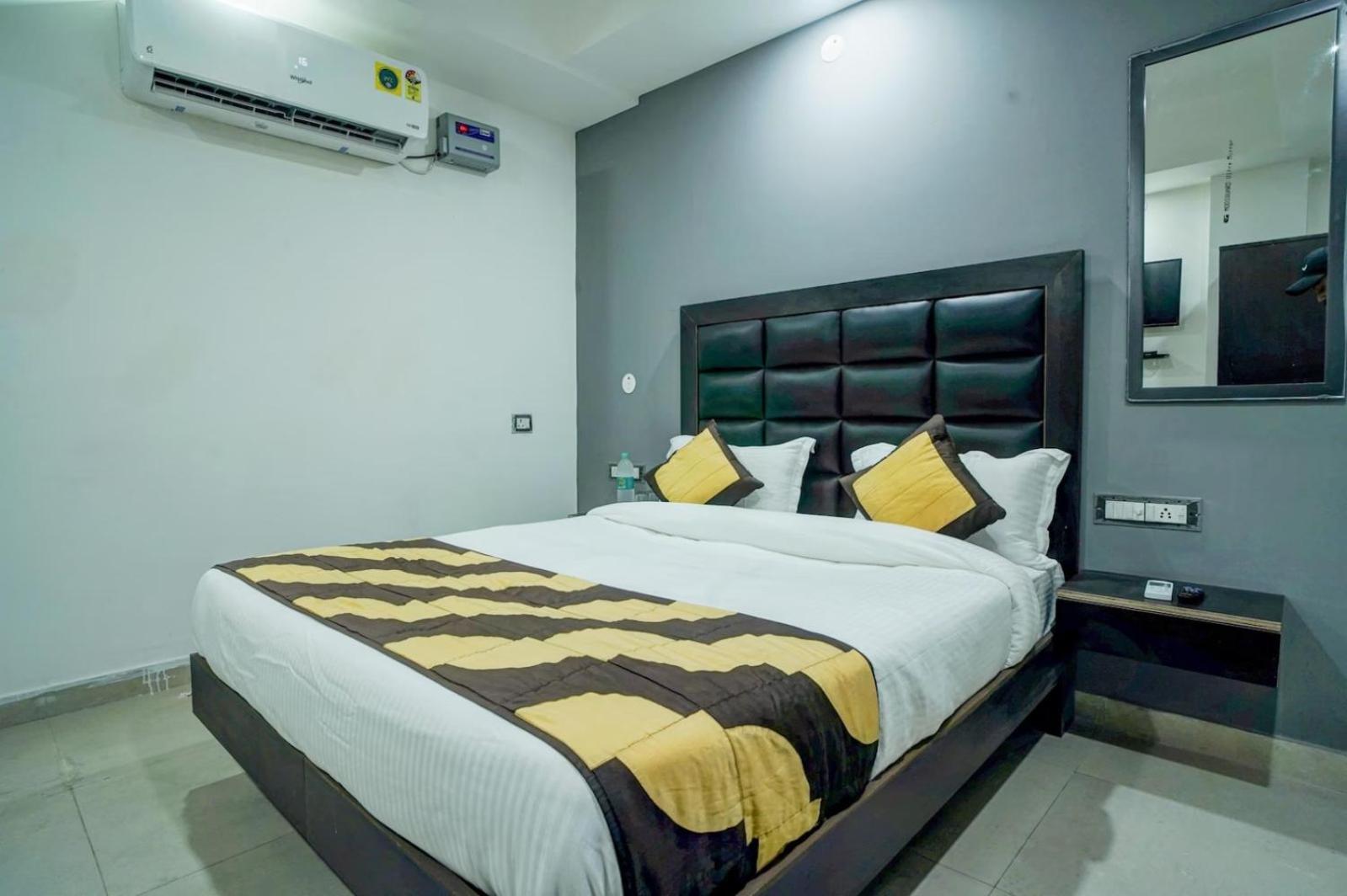 Hotel Green Snapper'100 M From Delhi University Near Isbt Kashmiri Gate Nové Dillí Exteriér fotografie